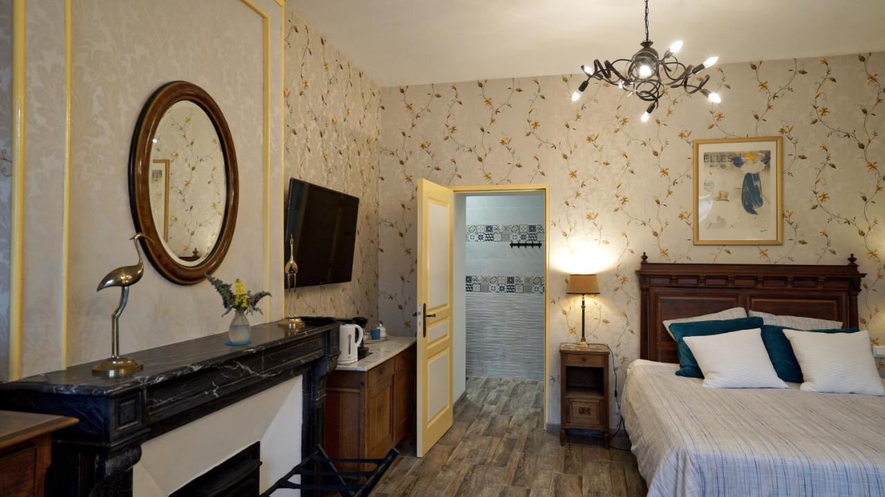 Bed and Breakfast Au Chapitre Rozoy-sur-Serre Екстер'єр фото