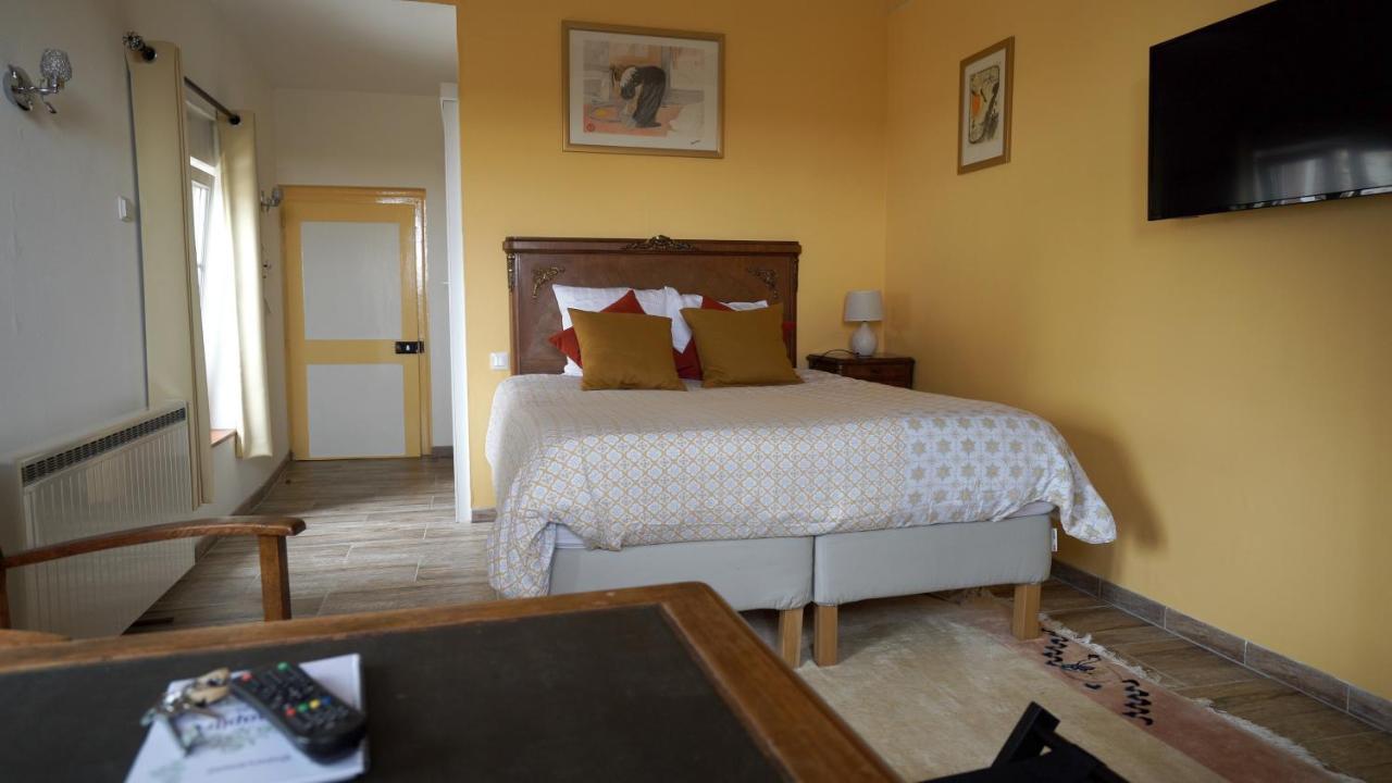 Bed and Breakfast Au Chapitre Rozoy-sur-Serre Екстер'єр фото